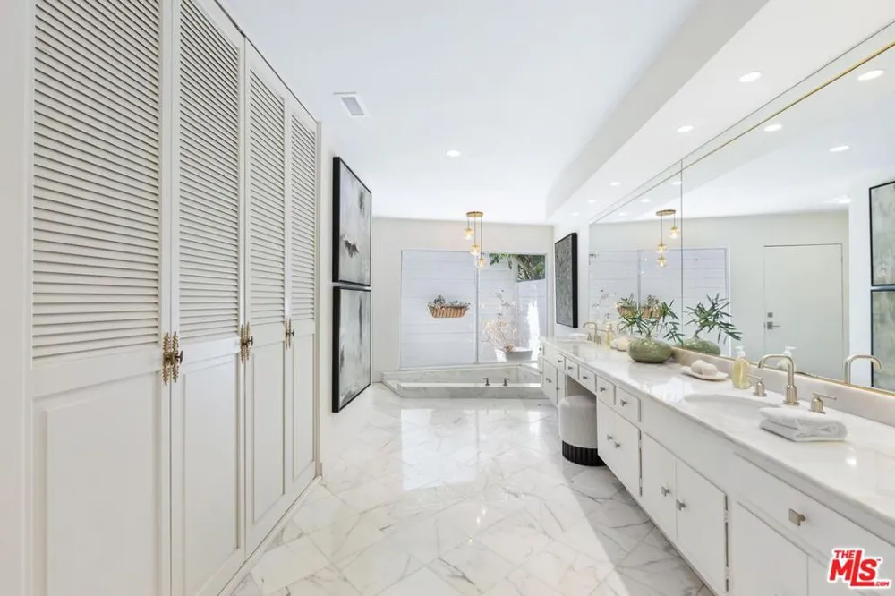 1163 Angelo Drive Beverly Hills, CA 90210