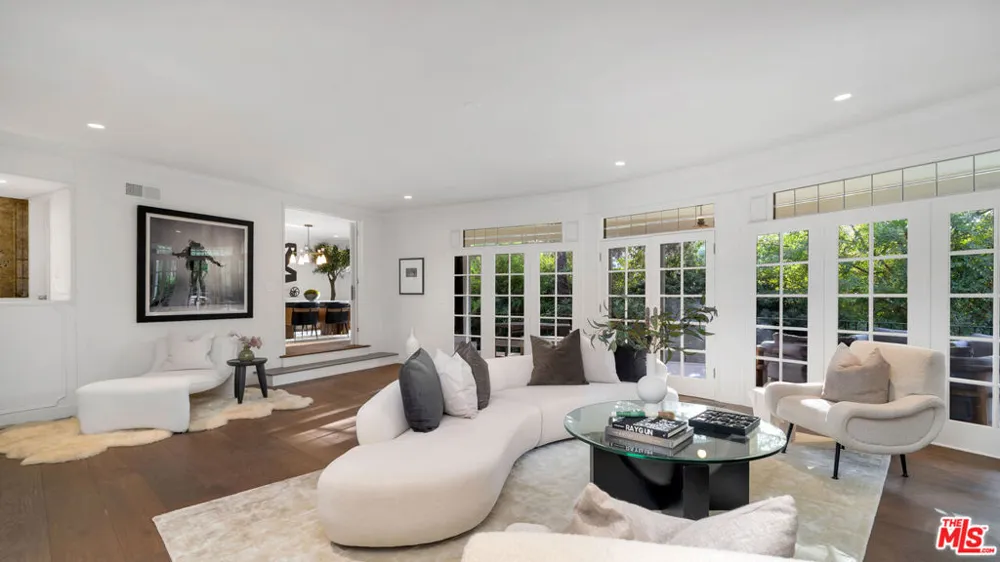 1163 Angelo Drive Beverly Hills, CA 90210