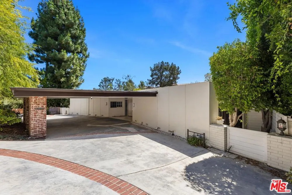 1163 Angelo Drive Beverly Hills, CA 90210