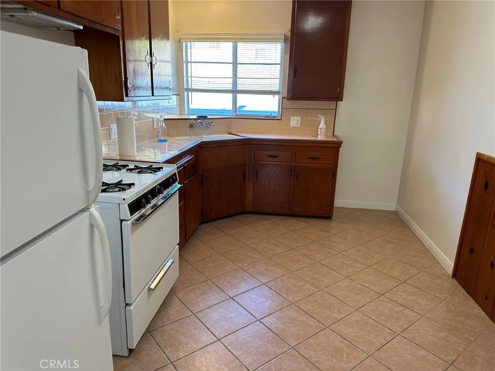611 E Santa Anita Avenue Burbank, CA 91501