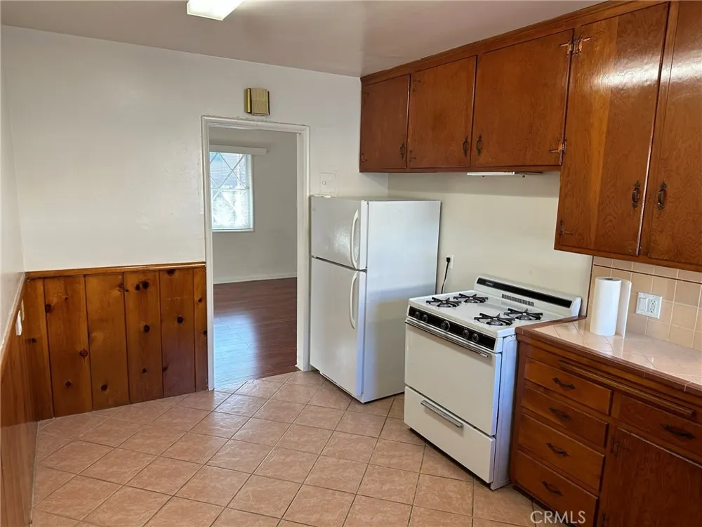 611 E Santa Anita Avenue Burbank, CA 91501
