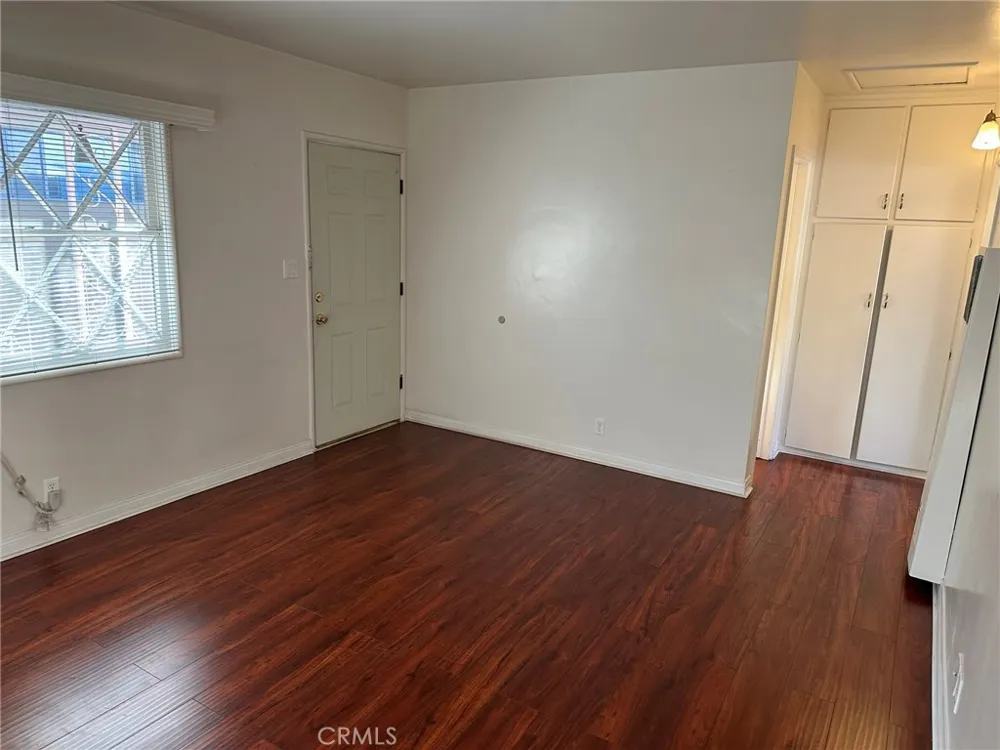 611 E Santa Anita Avenue Burbank, CA 91501