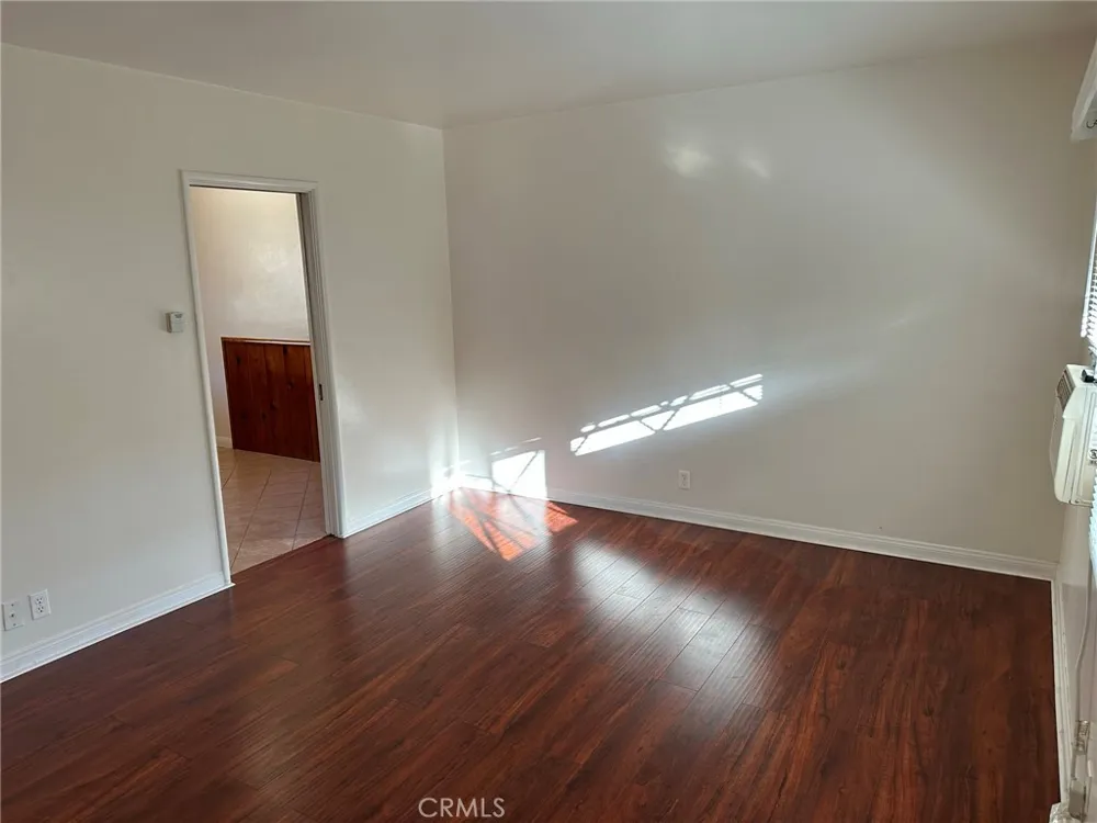 611 E Santa Anita Avenue Burbank, CA 91501