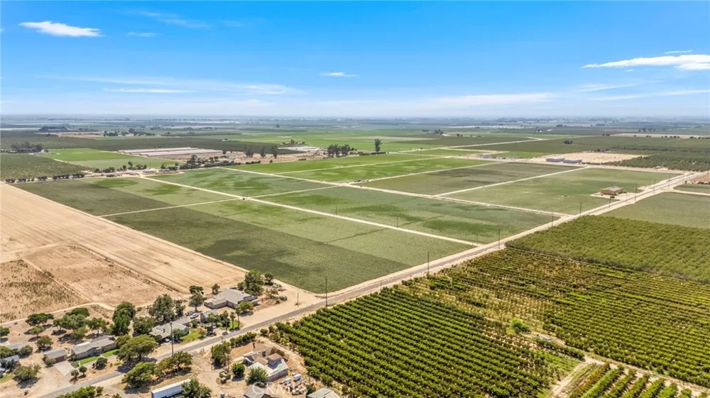 Magnolia Avenue & Washington Blvd Livingston, CA 95334