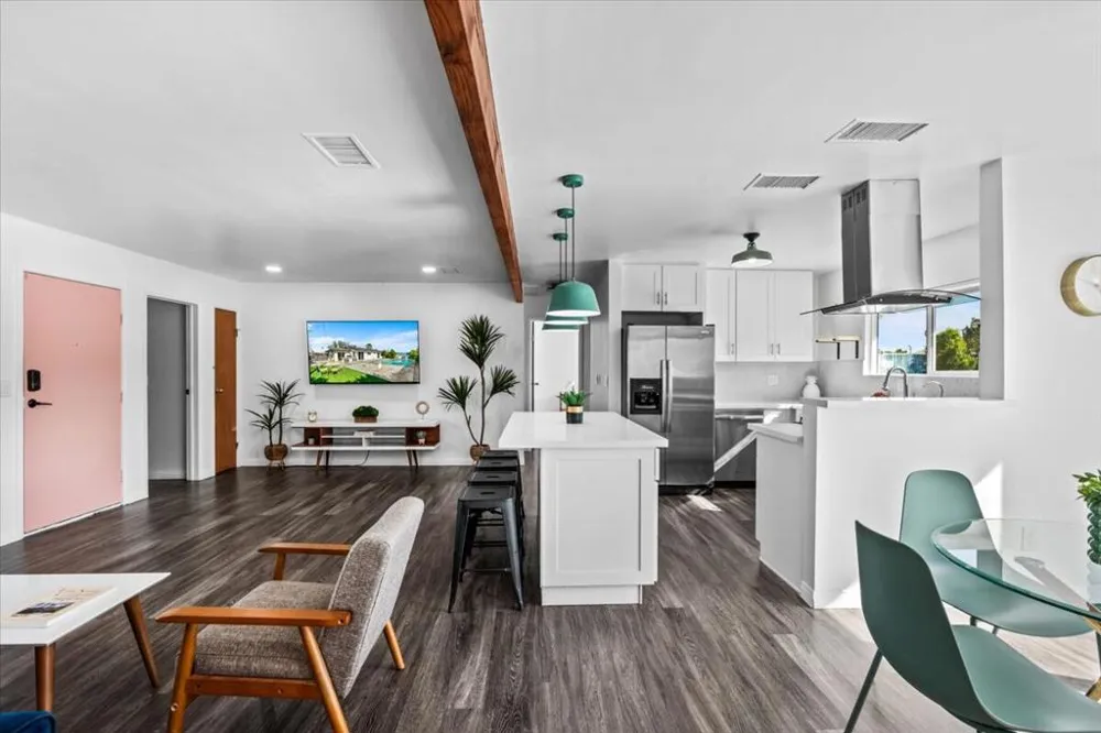 359 W Bon Air Drive Palm Springs, CA 92262