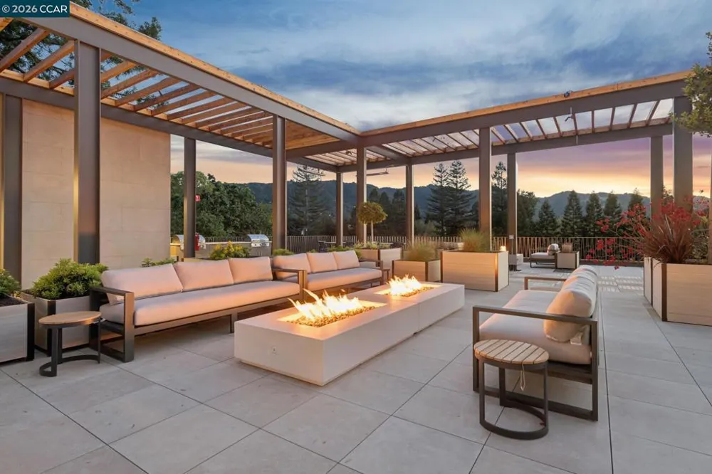 375 W El Pintado Rd #317 Danville, CA 94526