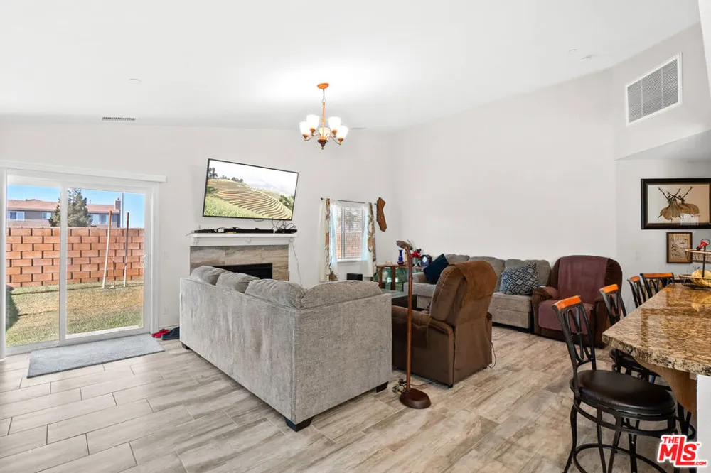 43941 59th Street Lancaster, CA 93536