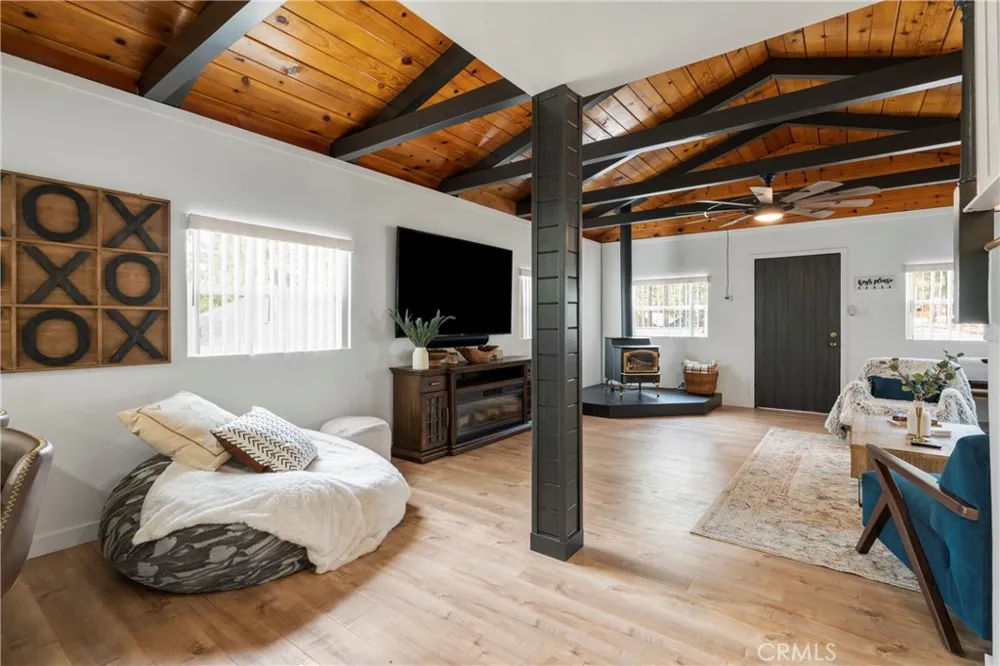 606 Merced Big Bear Lake, CA 92315