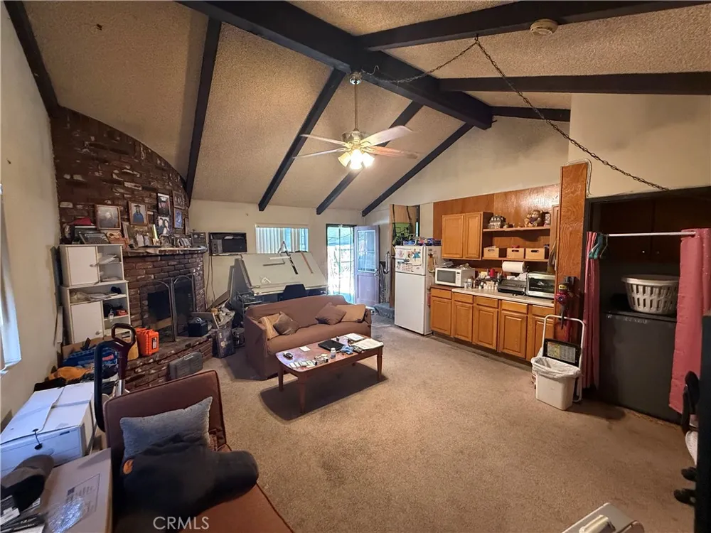709 S Susanna West Covina, CA 91790