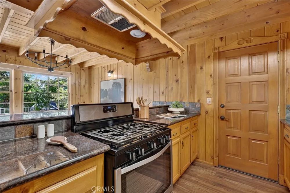 349 Golf Course Lake Arrowhead, CA 92352