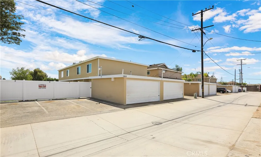 2937 Mendoza #C Costa Mesa, CA 92626