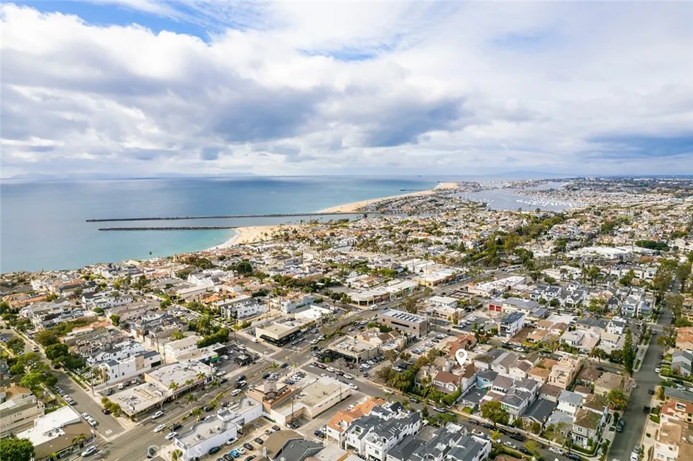 417 Orchid Avenue #2 Corona del Mar, CA 92625