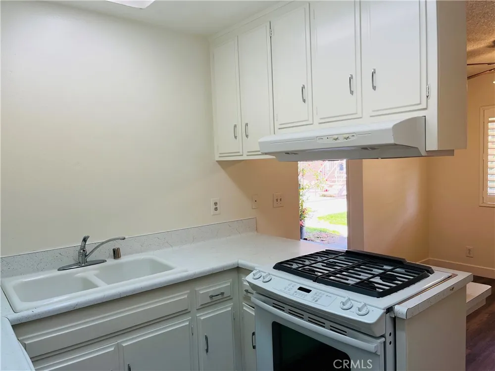 7612 Amazon #2 Huntington Beach, CA 92647