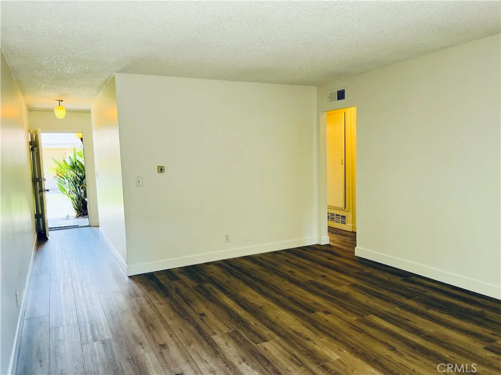 7612 Amazon #2 Huntington Beach, CA 92647