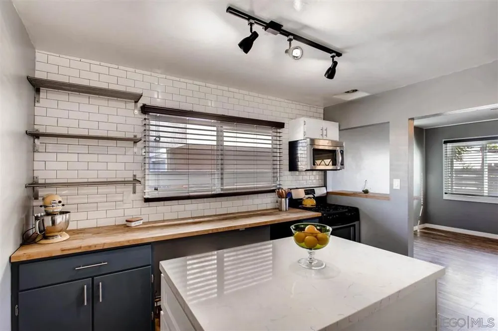 4458 Copeland Ave San Diego, CA 92116