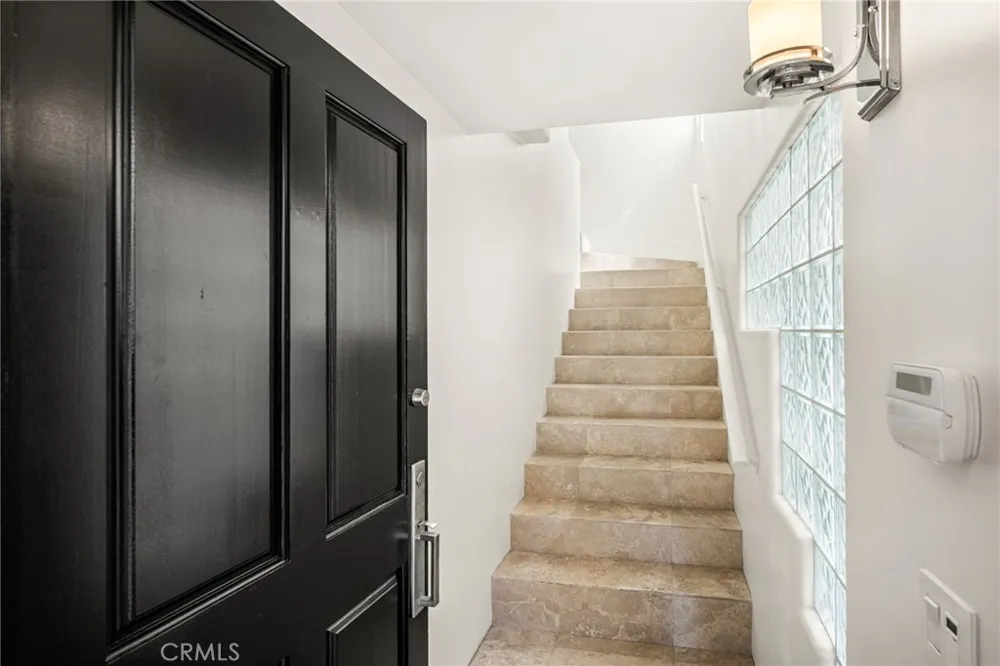 506 Acacia Newport Beach, CA 92625