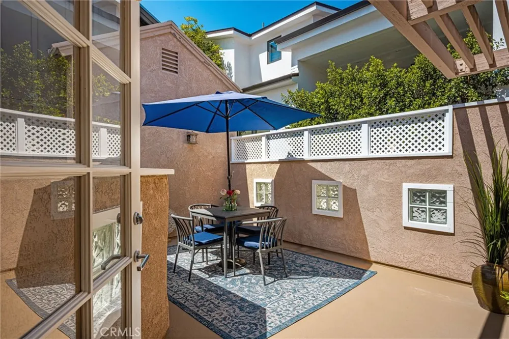 506 Acacia Newport Beach, CA 92625