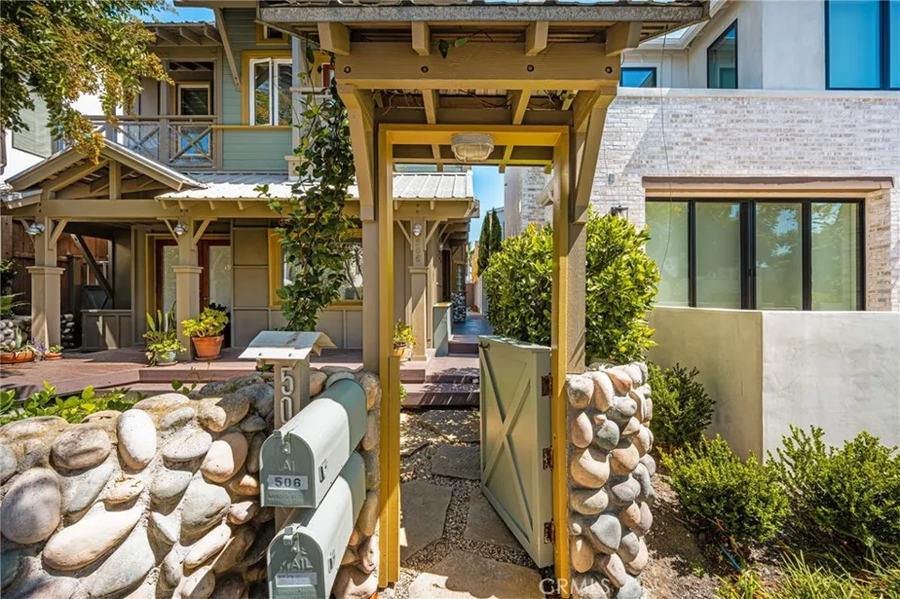 506 Acacia Newport Beach, CA 92625