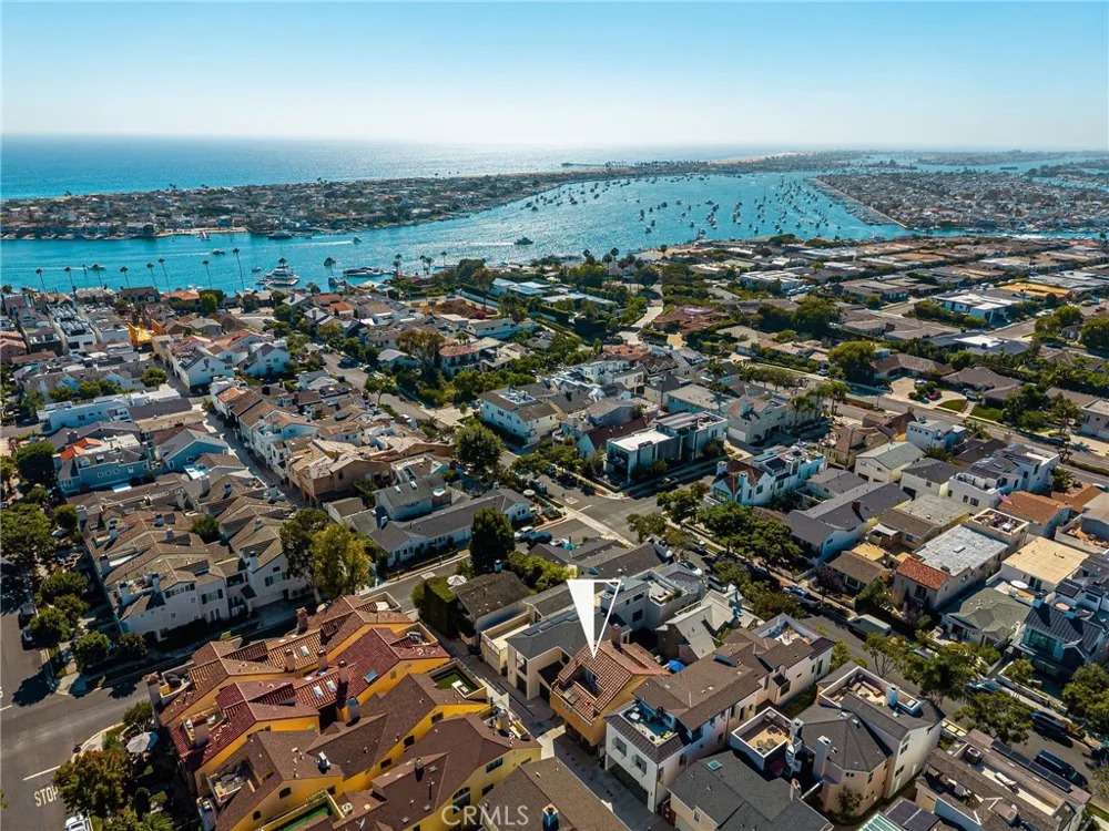 506 Acacia Newport Beach, CA 92625