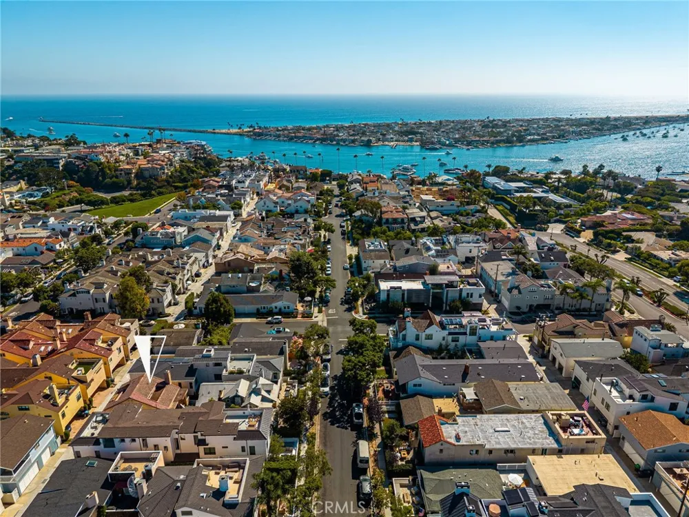 506 Acacia Newport Beach, CA 92625