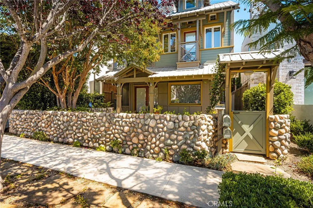 506 Acacia Newport Beach, CA 92625