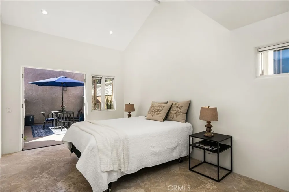 506 Acacia Newport Beach, CA 92625
