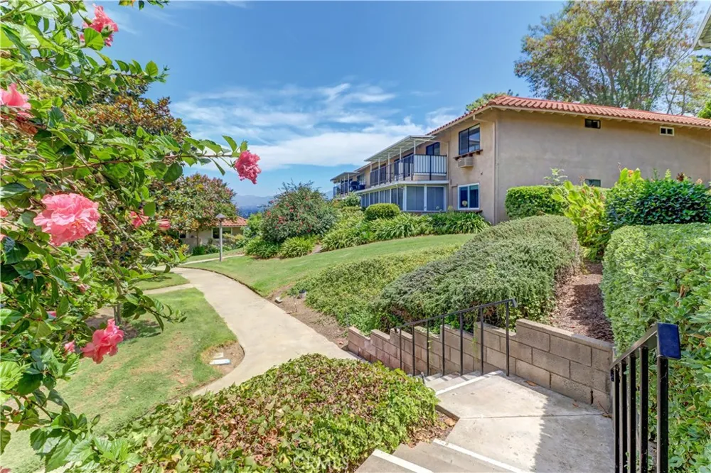 3125 Via Serena #A Laguna Woods, CA 92637