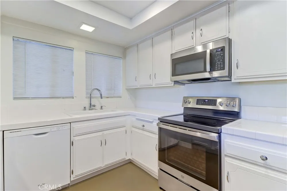 3125 Via Serena #A Laguna Woods, CA 92637