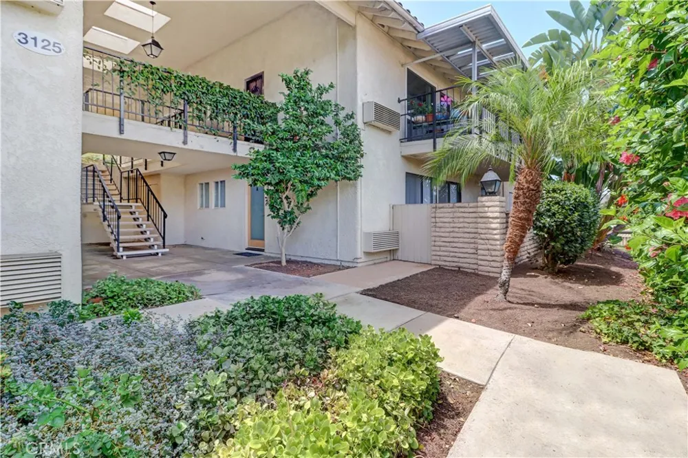 3125 Via Serena #A Laguna Woods, CA 92637