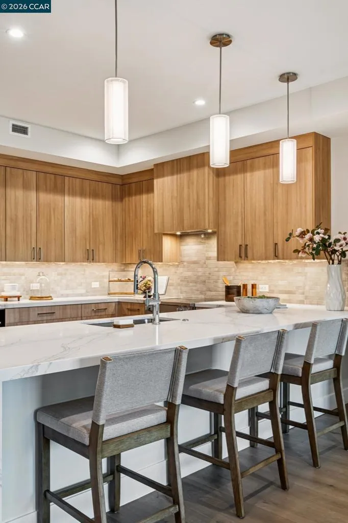 375 W El Pintado Rd #308 Danville, CA 94526