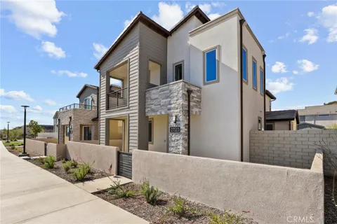 27113 Tamarack Lane