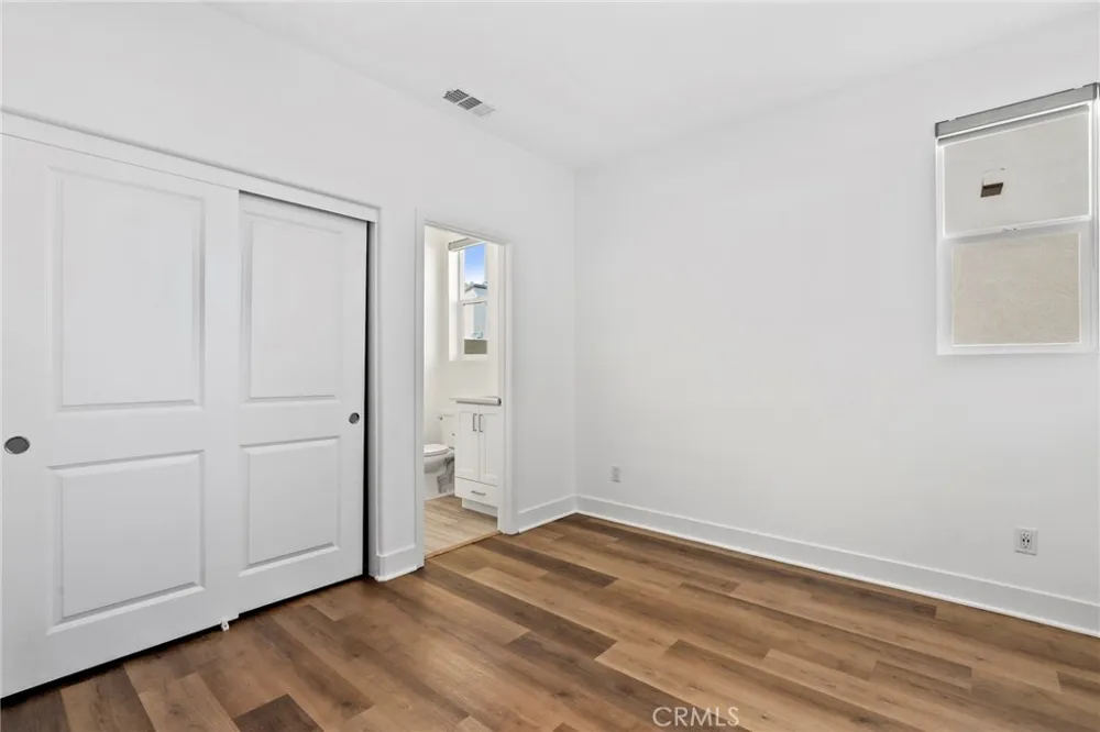 27113 Tamarack Lane Valencia, CA 91381