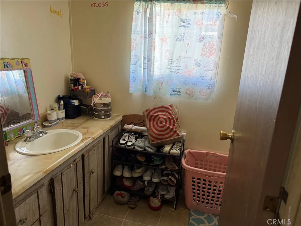 310 E Philadelphia Street #28 Ontario, CA 91761