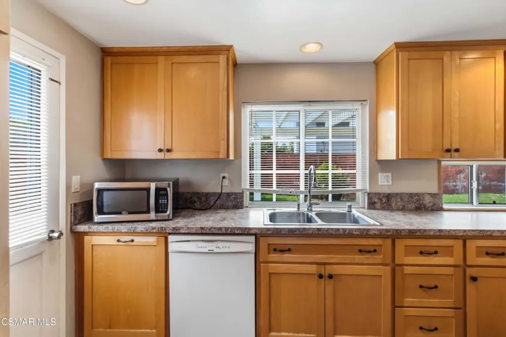 2253 Grafton Street Simi Valley, CA 93063