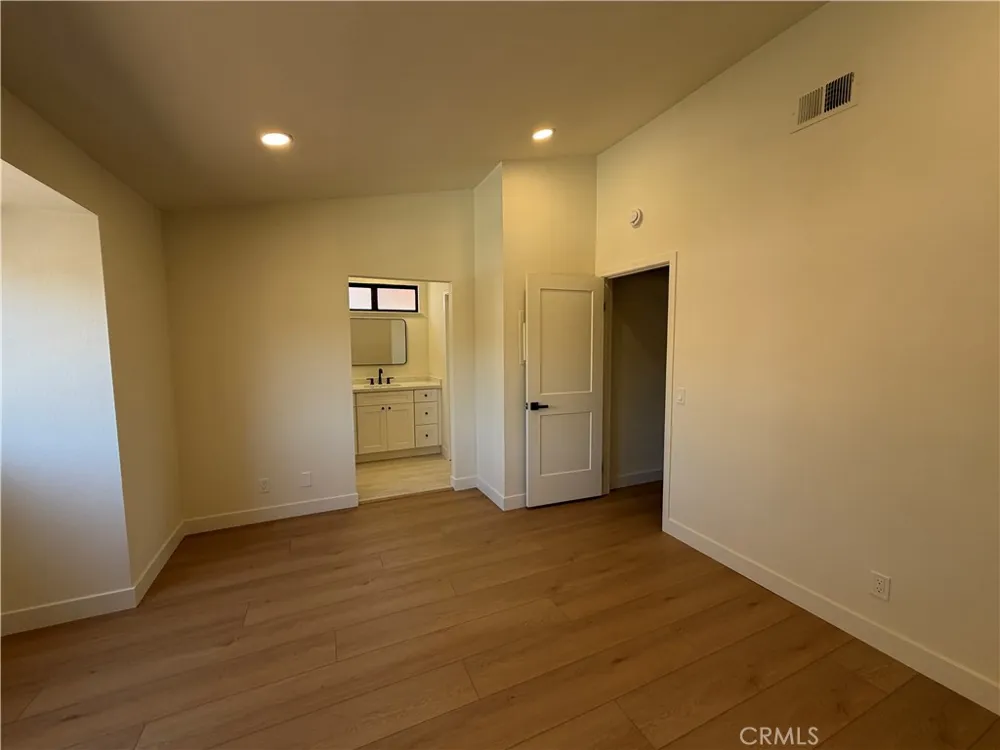 18 Clover Hill Lane #115 Laguna Hills, CA 92653