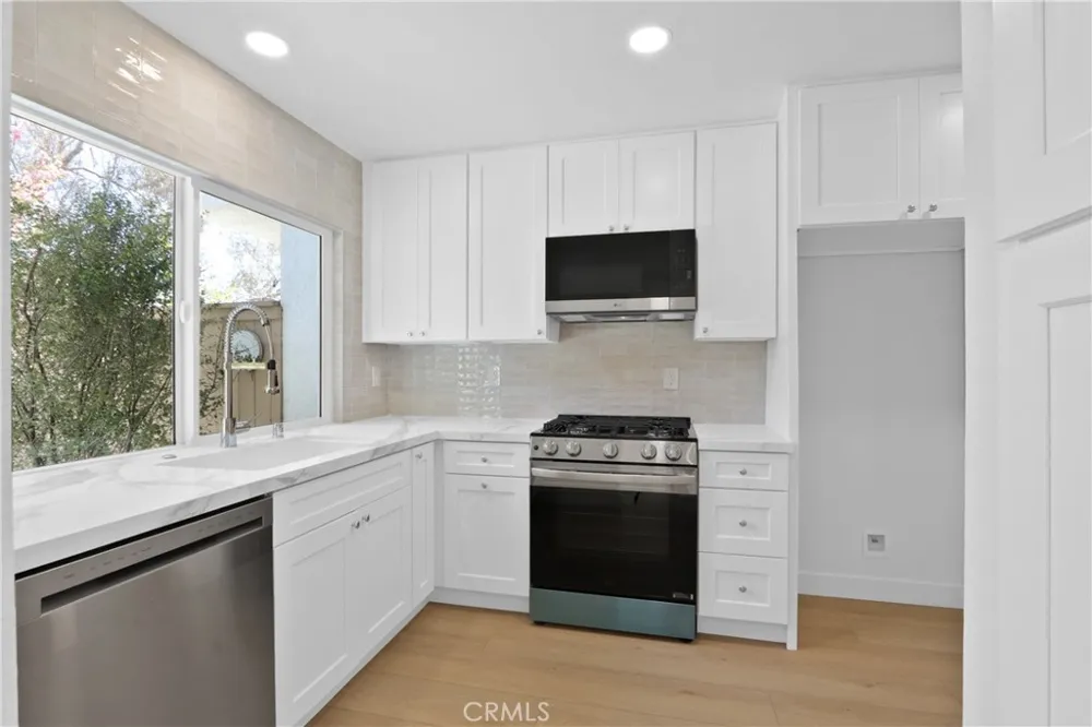 18 Clover Hill Lane #115 Laguna Hills, CA 92653