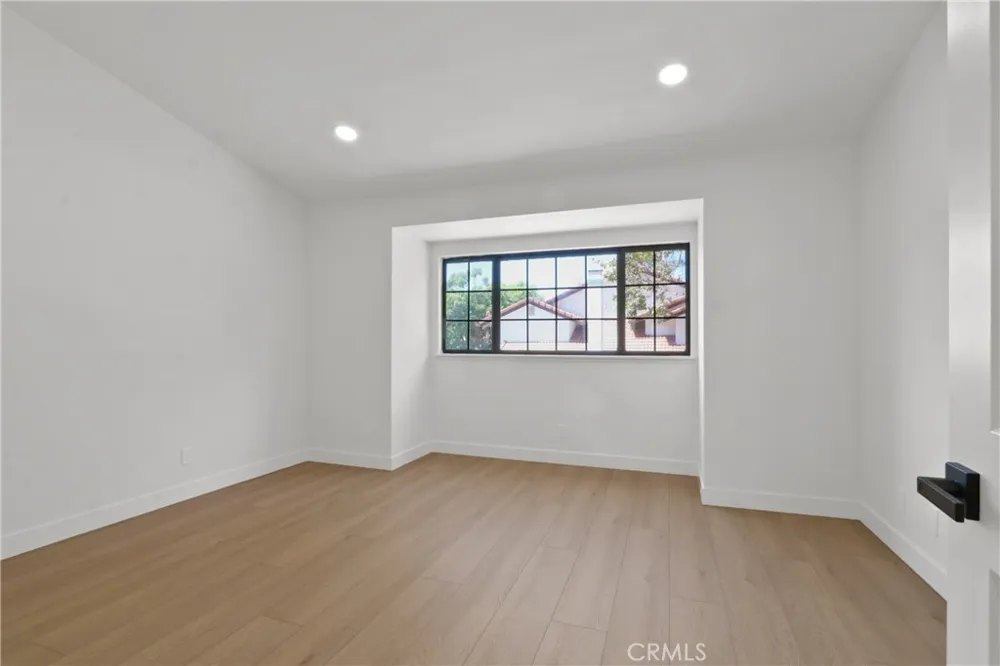 18 Clover Hill Lane #115 Laguna Hills, CA 92653