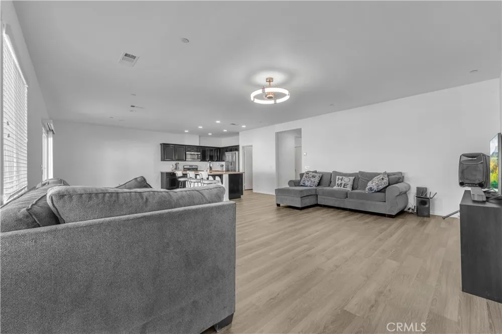 38218 Chapelle Street Palmdale, CA 93552