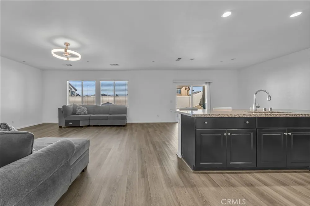 38218 Chapelle Street Palmdale, CA 93552