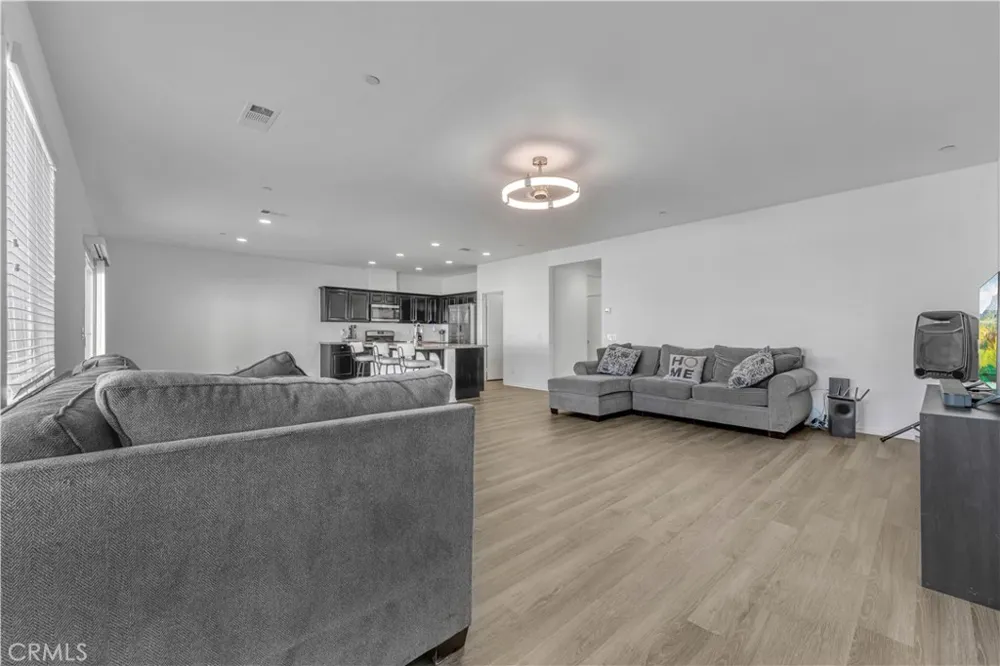 38218 Chapelle Street Palmdale, CA 93552