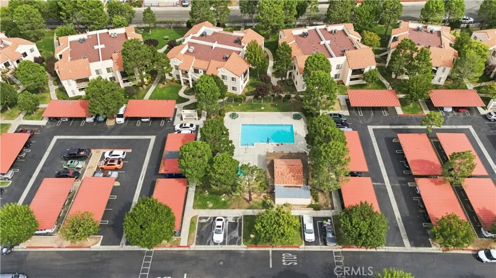 2554 Olive Dr #Apt 8 Palmdale, CA 93550
