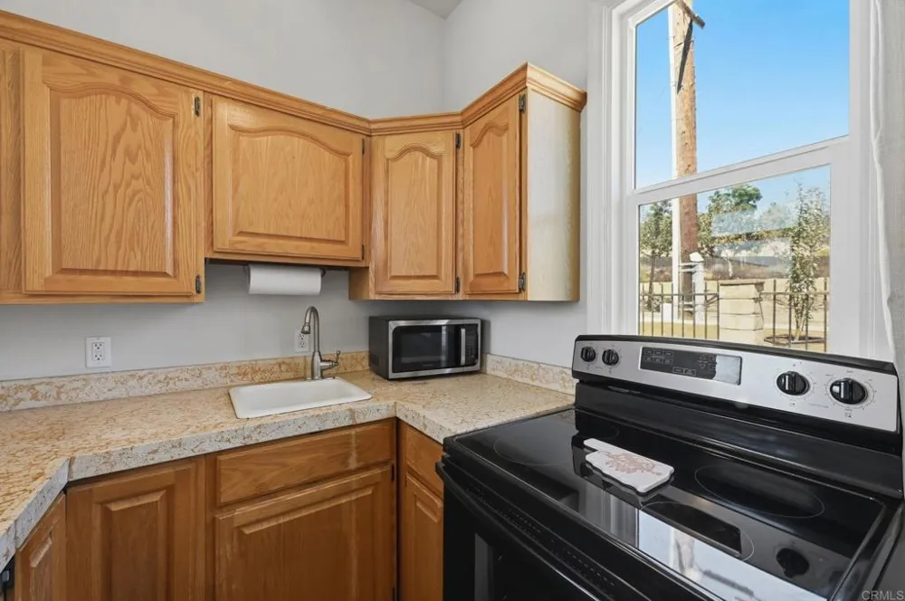 2351 Stewart Place Escondido, CA 92027