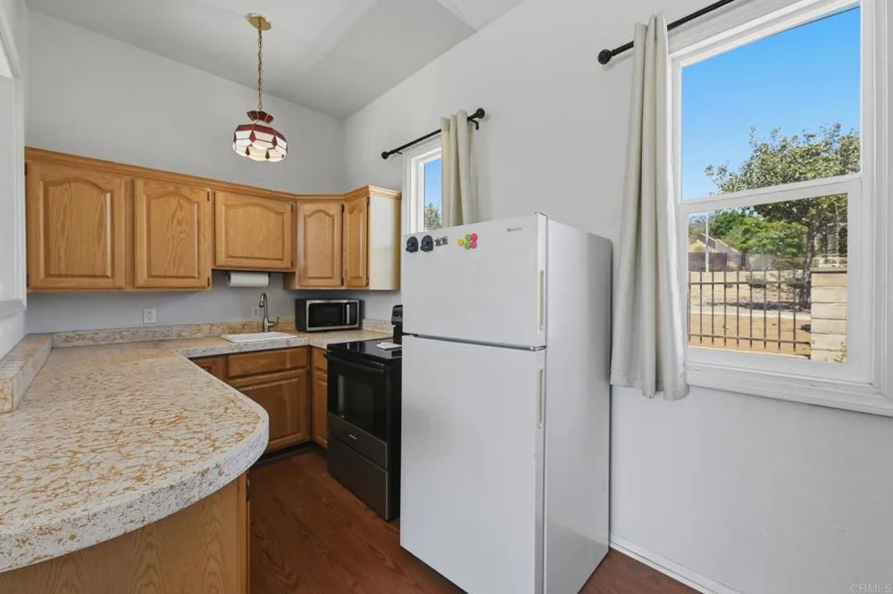 2351 Stewart Place Escondido, CA 92027