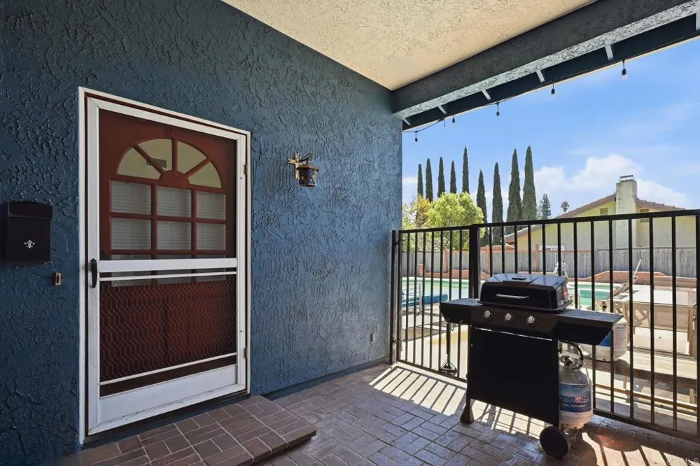 2351 Stewart Place Escondido, CA 92027