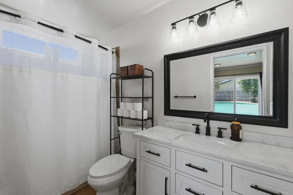 2351 Stewart Place Escondido, CA 92027
