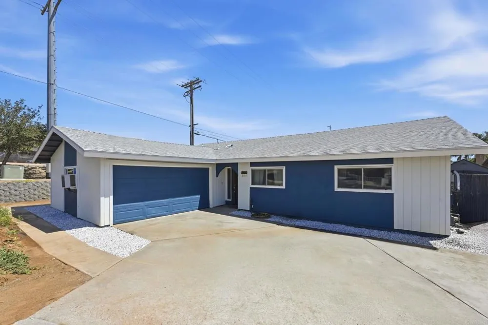 2351 Stewart Place Escondido, CA 92027