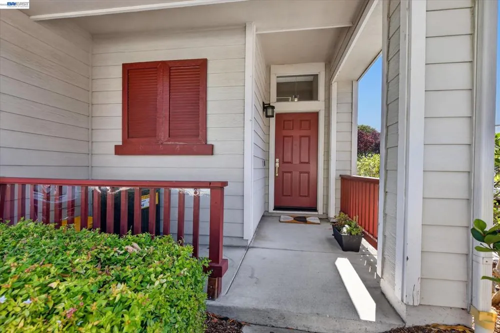 92 Rockport Ct Richmond, CA 94804