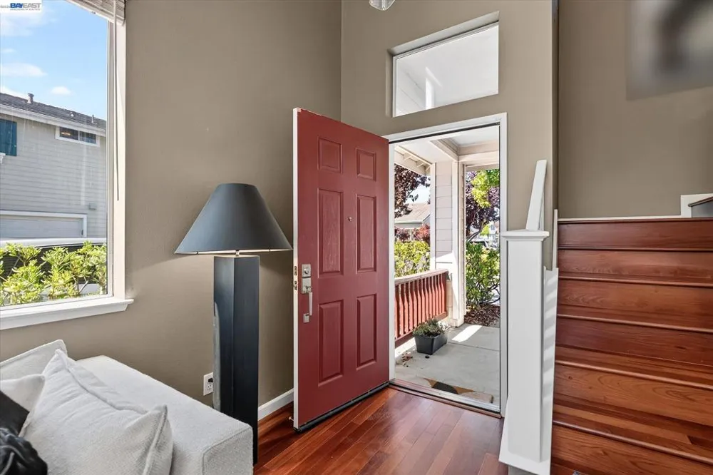 92 Rockport Ct Richmond, CA 94804