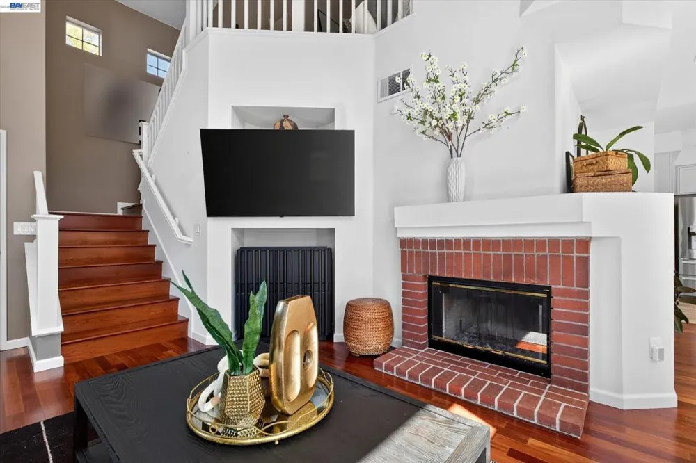 92 Rockport Ct Richmond, CA 94804