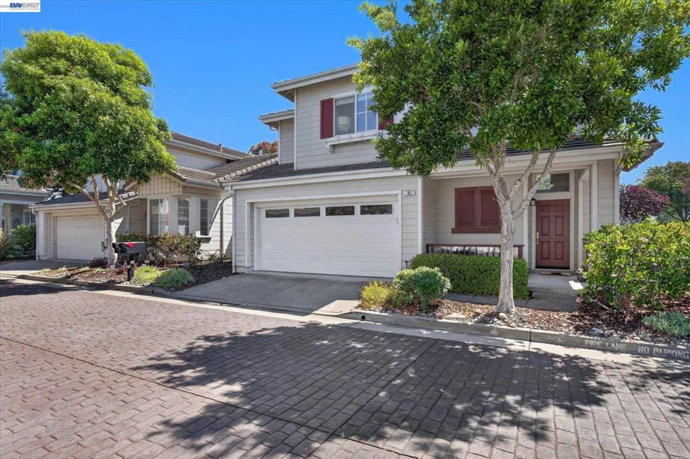 92 Rockport Ct Richmond, CA 94804